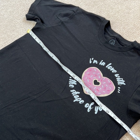Muscles and donuts ‘I’m in love with the shape of you’ donut graphic t shirt - Picture 3 of 6